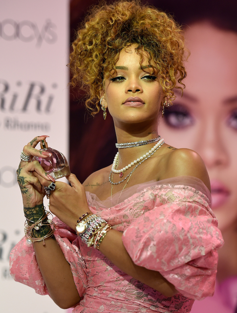 Illustration for article titled Rihanna Rihport: The Year In Rihview 2015